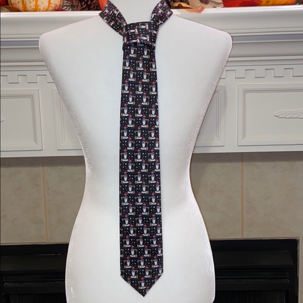 Holiday Ugly Musical Christmas Tie with Penguins